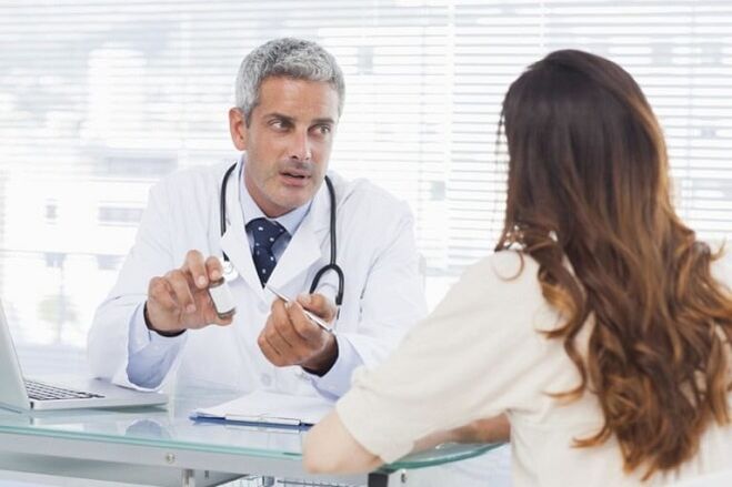 the doctor recommends medicine for the papilloma virus
